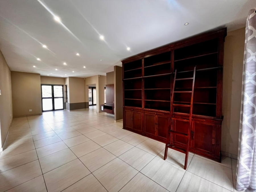 To Let 3 Bedroom Property for Rent in Cashan North West
